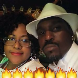 Meet your Posher, Raechelle